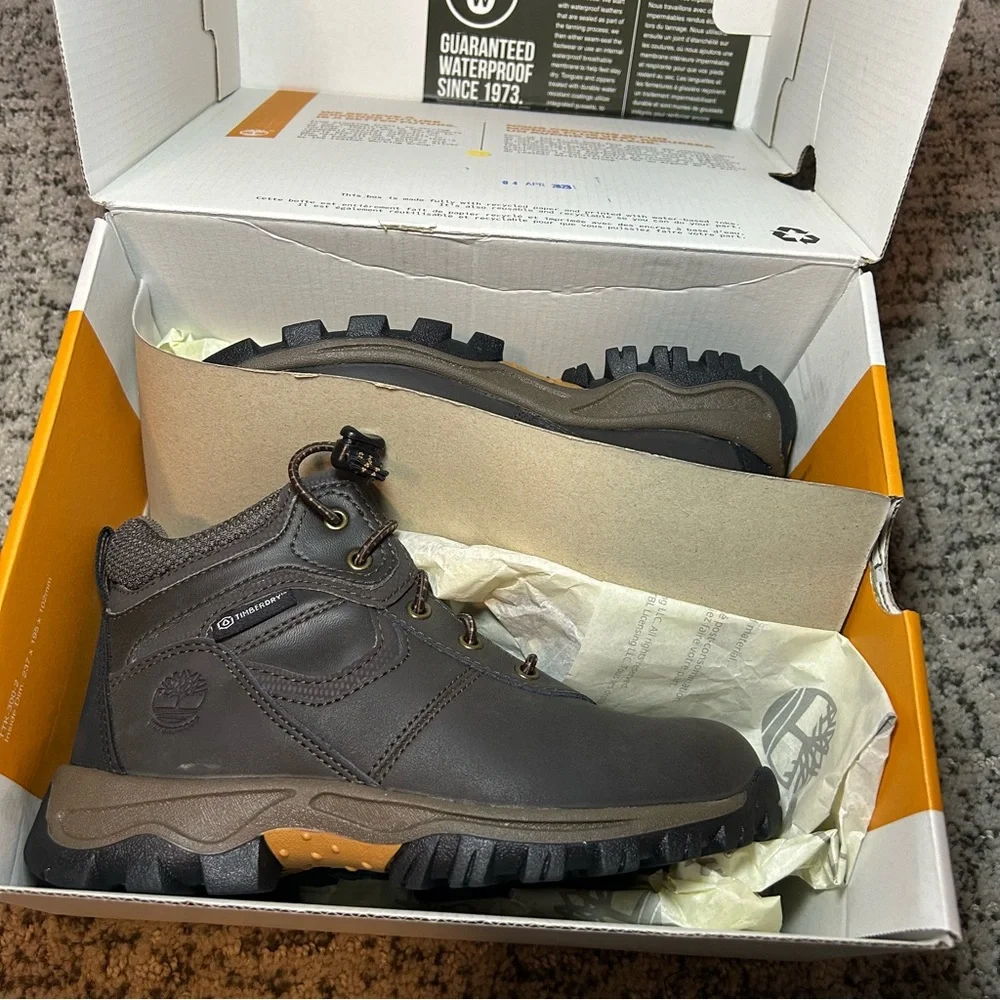 Timberland nwb dark